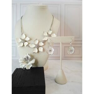 White Enamel Flower Statement Necklace Bracelet Brooch Earrings Set